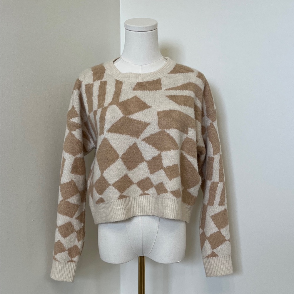 NWOT Geometric Patterned Cream and Tan Sweater